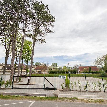 Lido Apartmanok By Bltn Balatonlelle Exterior photo